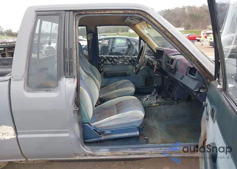 1985 Toyota Pickup Xtracab Rn56 Sr5 из США, поврежденный, VIN JT4RN56S4F0151608